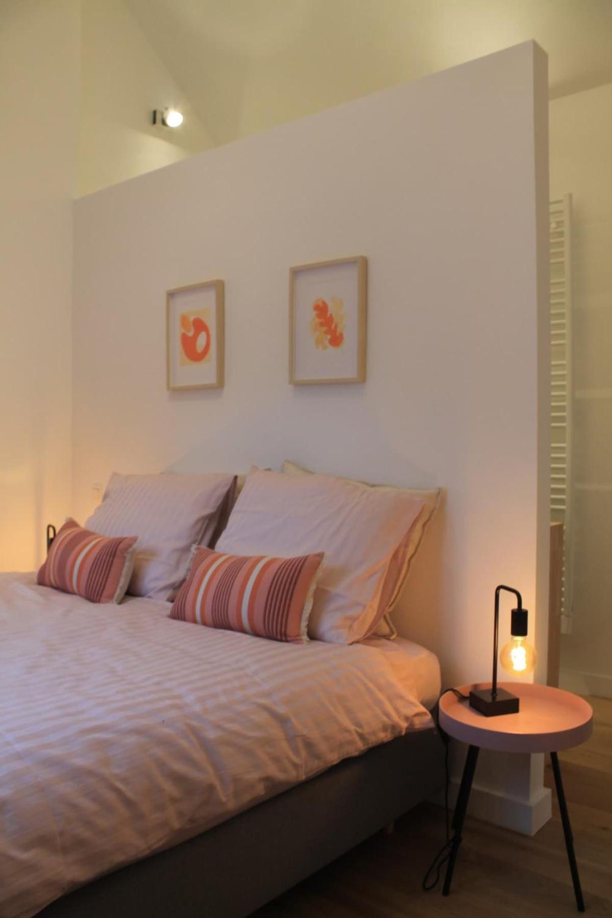 Charming With Cathedral View! On The 4th Floor Appartement *